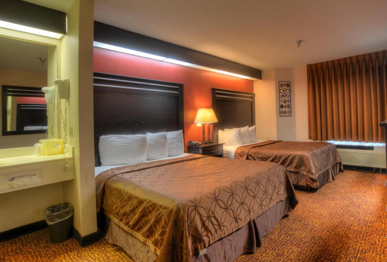 Smoky Mountain Inn & Suites Чероки Экстерьер фото