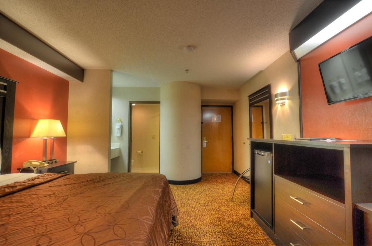 Smoky Mountain Inn & Suites Чероки Экстерьер фото